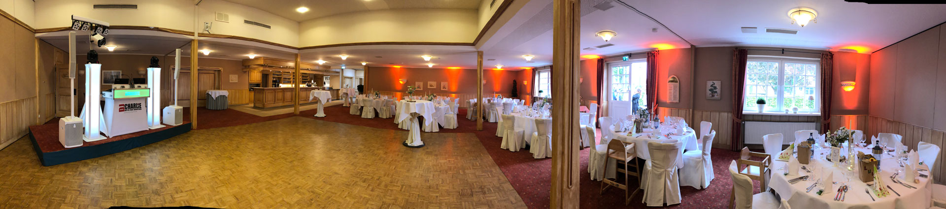 Geschmückter Hochzeitssaal
